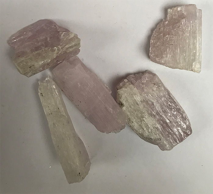 Kunzite, 100g. Bag A grade