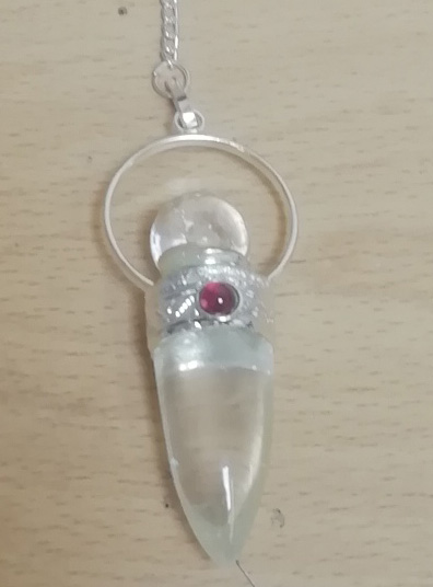 Pendulum Quartz with Garnet