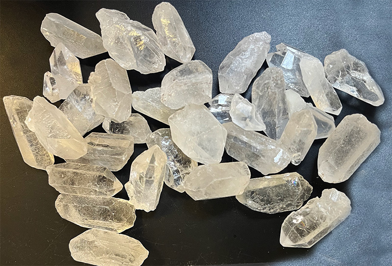 Quartz small rough points 300g bag