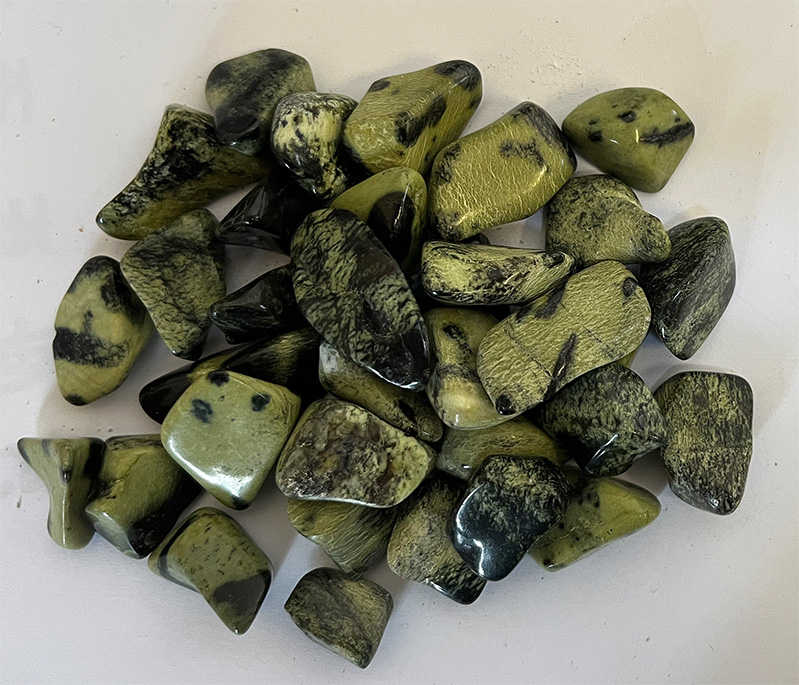 Chytha,250g. Bag serpentine/jade