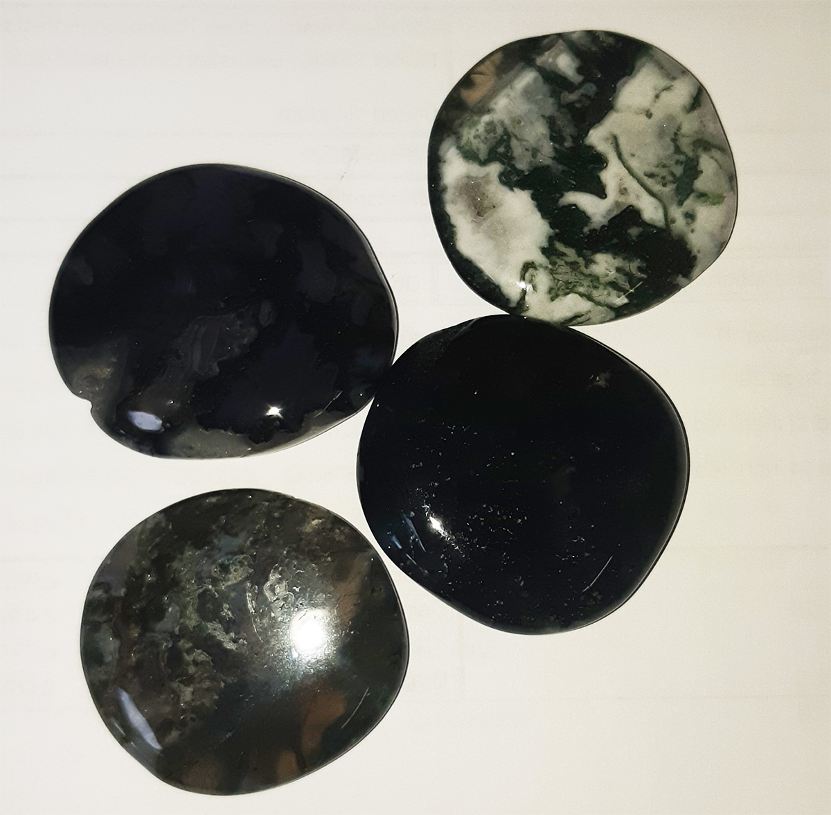 Moss Agate Palm stones 100gm bag