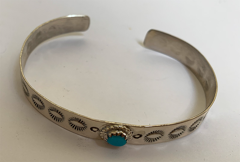 Light turquoise bangle